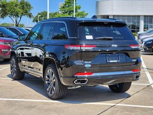 2025 Jeep Grand Cherokee Overland