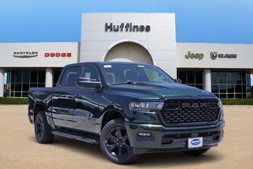 Serrano Red 2026 RAM 1500 Express