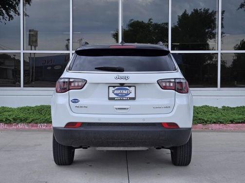 Bright White Clearcoat 2025 Jeep Compass Limited
