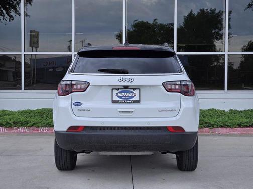 Bright White Clearcoat 2025 Jeep Compass Limited