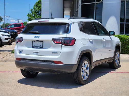 2025 Jeep Compass Latitude
