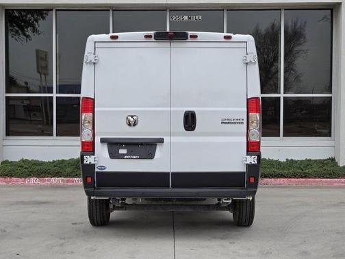 2025 RAM ProMaster 2500 Base