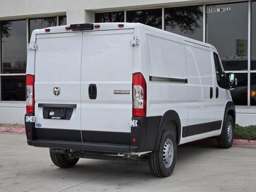2025 RAM ProMaster 2500 Base