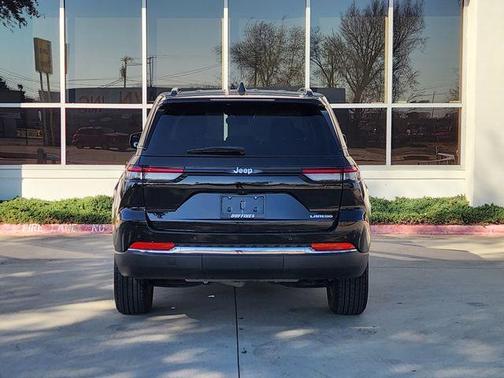 2023 Jeep Grand Cherokee Laredo