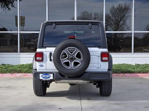 2022 Jeep Wrangler Unlimited Sport