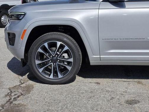 2025 Jeep Grand Cherokee Overland
