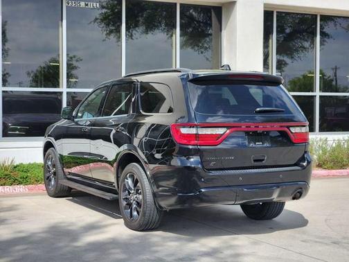 DB Black Crystal Clearcoat 2023 Dodge Durango SXT