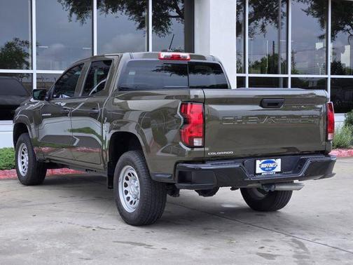2024 Chevrolet Colorado WT