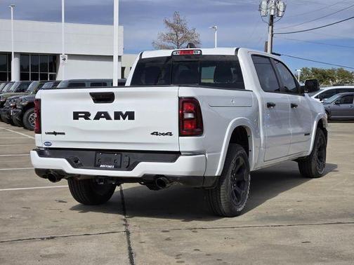 Bright White Clearcoat 2026 RAM 1500 Big Horn/Lone Star