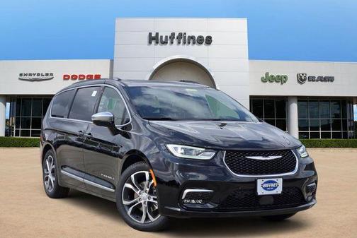 Diamond Black 2026 Chrysler Pacifica Pinnacle