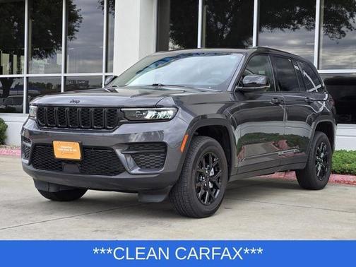 Metallic 2024 Jeep Grand Cherokee Laredo