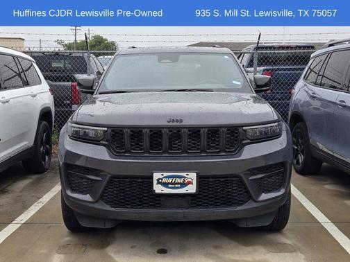 Metallic 2024 Jeep Grand Cherokee Laredo