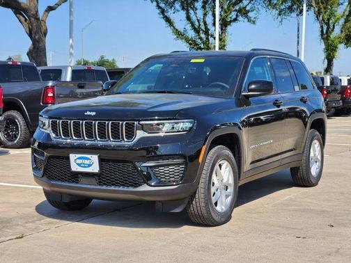 2025 Jeep Grand Cherokee Laredo X