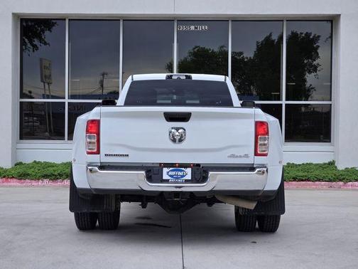 Bright White Clearcoat 2024 RAM 3500 Big Horn