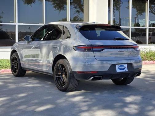 2021 Porsche Macan Base