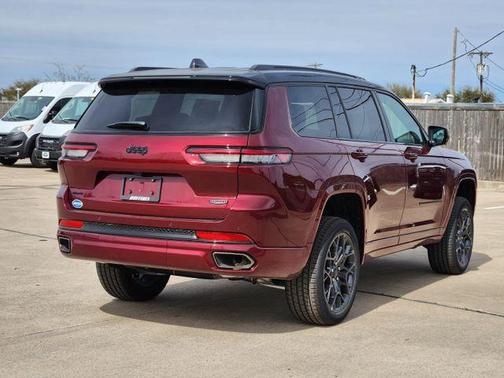 2025 Jeep Grand Cherokee L Summit