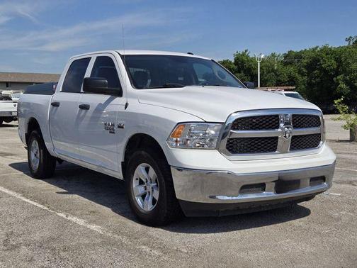 Bright White Clearcoat 2022 RAM 1500 Classic Tradesman