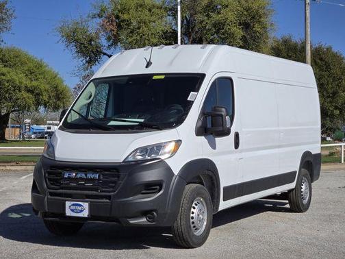 Bright White Clearcoat 2026 RAM ProMaster 2500 High Roof