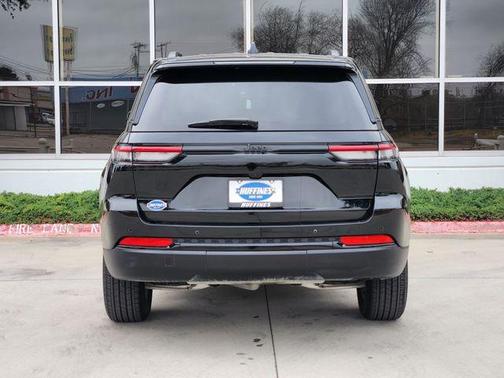 2024 Jeep Grand Cherokee Laredo