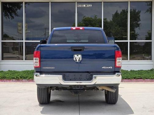 Patriot Blue Pearlcoat 2024 RAM 2500 Big Horn
