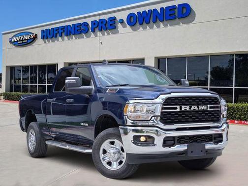 Patriot Blue Pearlcoat 2024 RAM 2500 Big Horn