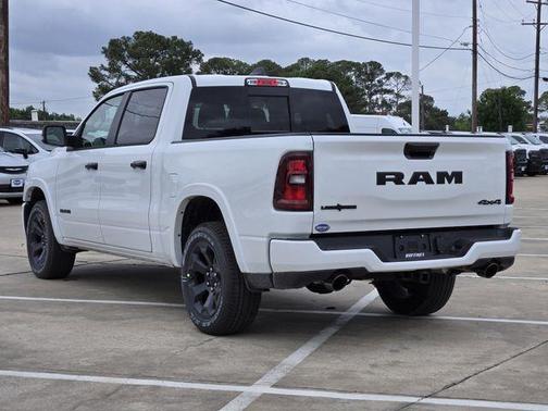 Bright White Clearcoat 2026 RAM 1500 Big Horn/Lone Star