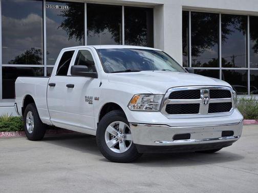 Bright White Clearcoat 2020 RAM 1500 Classic Tradesman