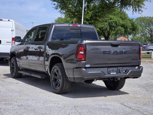 Granite Crystal Clearcoat Metallic 2026 RAM 1500 Express