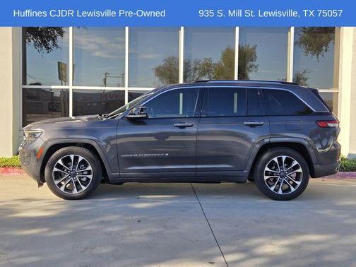 2022 Jeep Grand Cherokee Overland