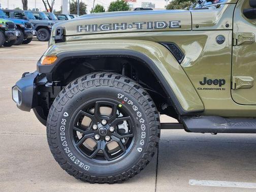 2025 Jeep Gladiator Sport