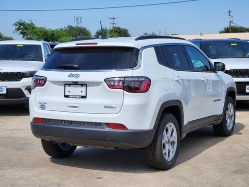 2025 Jeep Compass Latitude