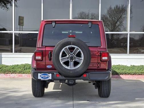 2022 Jeep Wrangler Unlimited Sahara