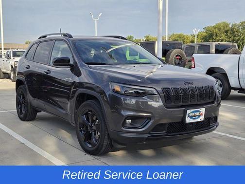2023 Jeep Cherokee Altitude Lux