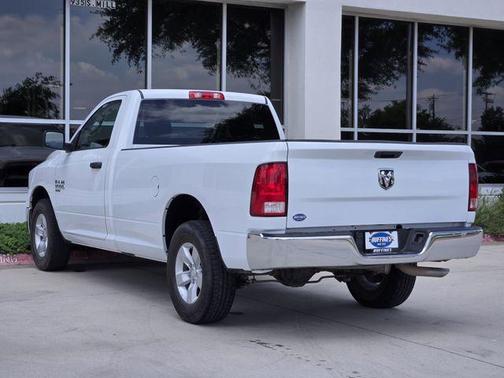 Bright White Clearcoat 2023 RAM 1500 Classic SLT