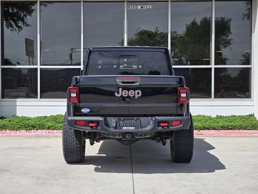 Black Clearcoat 2021 Jeep Gladiator Rubicon