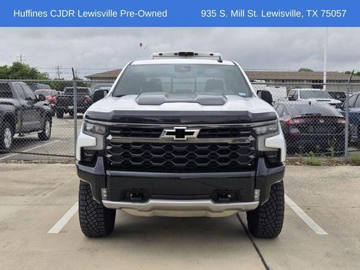 Summit White 2026 Chevrolet Silverado 1500 ZR2