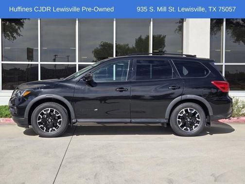 Magnetic Black 2019 Nissan Pathfinder SL