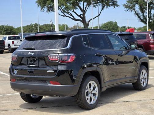 2025 Jeep Compass Latitude