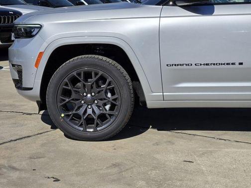 2025 Jeep Grand Cherokee L Summit