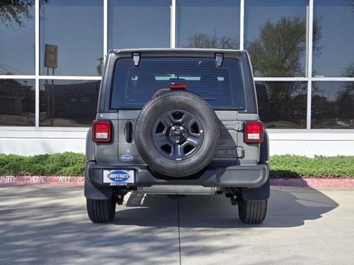 2022 Jeep Wrangler Unlimited Sport