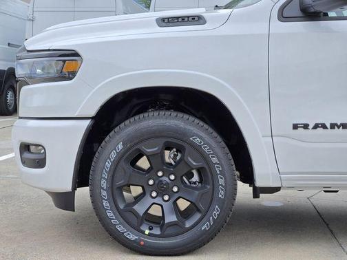 Bright White Clearcoat 2026 RAM 1500 Big Horn/Lone Star