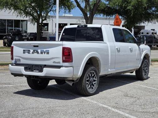 Bright White Clearcoat 2026 RAM 3500 Limited