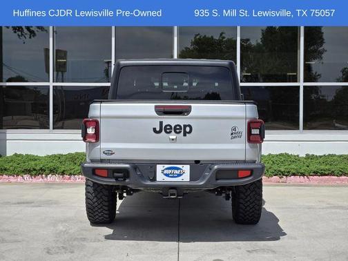 Silver Zynith Clearcoat 2024 Jeep Gladiator Sport