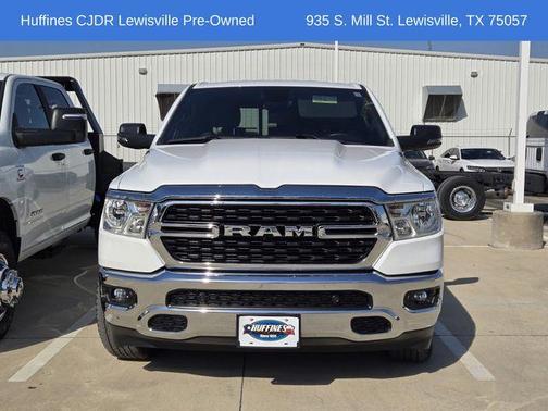 Bright White Clearcoat 2023 RAM 1500 Big Horn