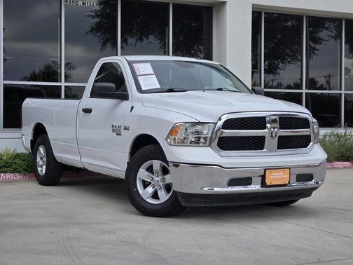 Bright White Clearcoat 2022 RAM 1500 Classic Tradesman