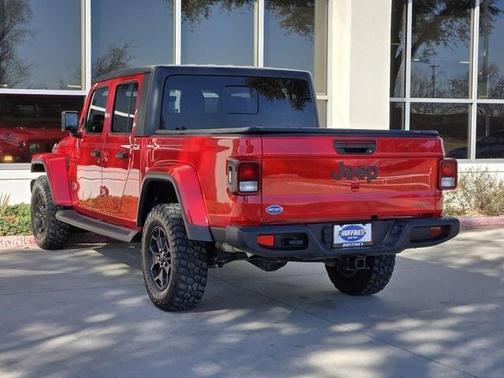 2022 Jeep Gladiator Sport