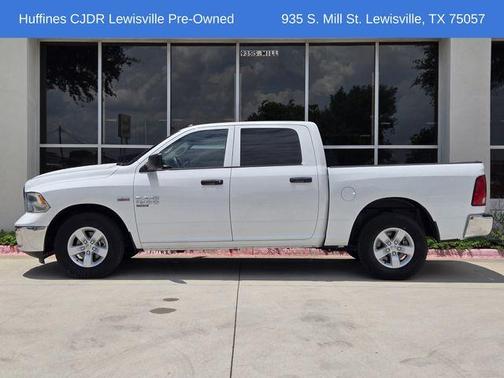 Bright White Clearcoat 2022 RAM 1500 Classic Tradesman