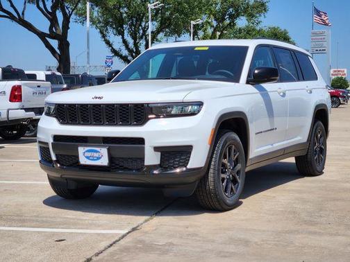 2025 Jeep Grand Cherokee L Laredo