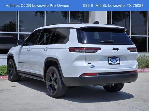 Bright White Clearcoat 2023 Jeep Grand Cherokee L Laredo