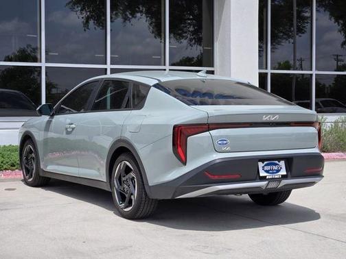 Haze 2025 Kia K4 EX
